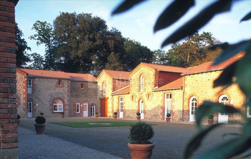 La cour des hébergements