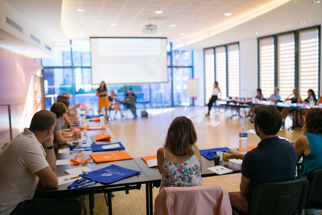 Salle de réception en réunion
