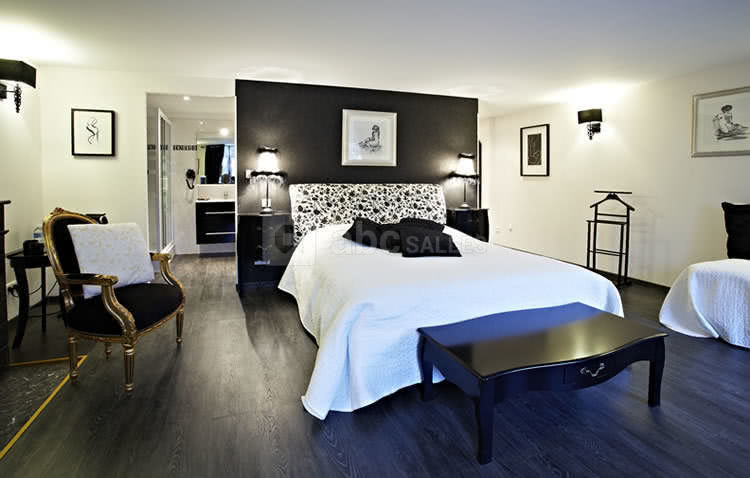 Suite black & white