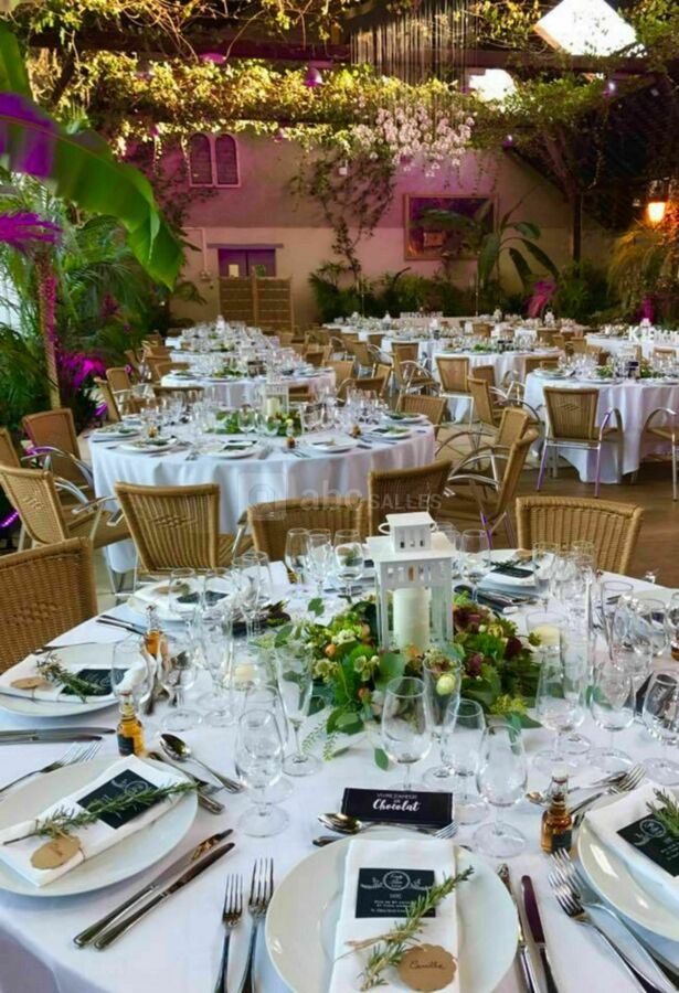 Diner assis pour un mariage
