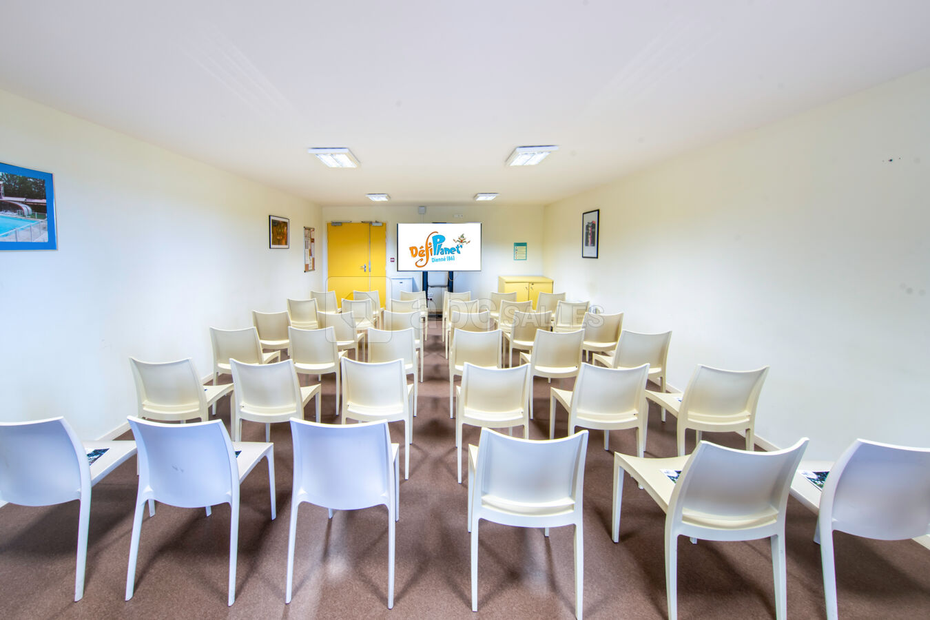 Salle fustes