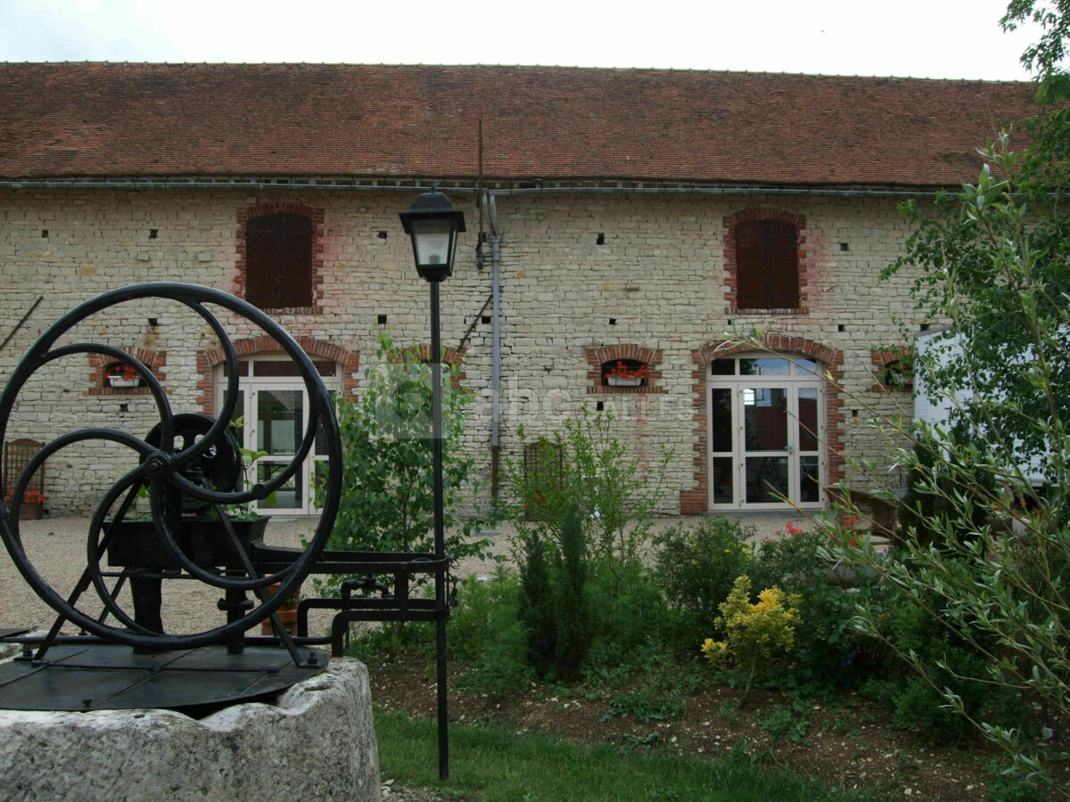 La bergerie d'oudun coté cour