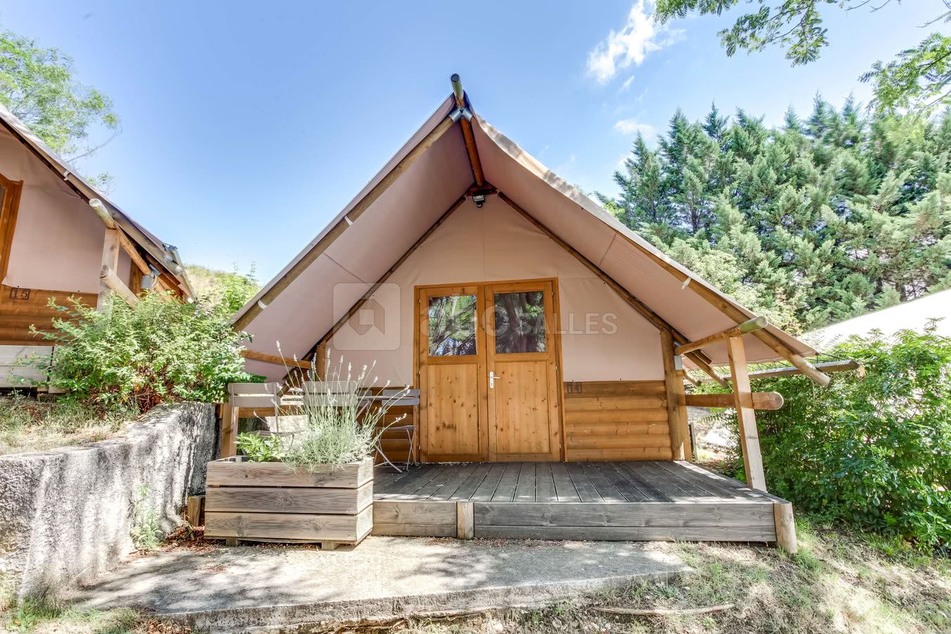 Eco-Lodge