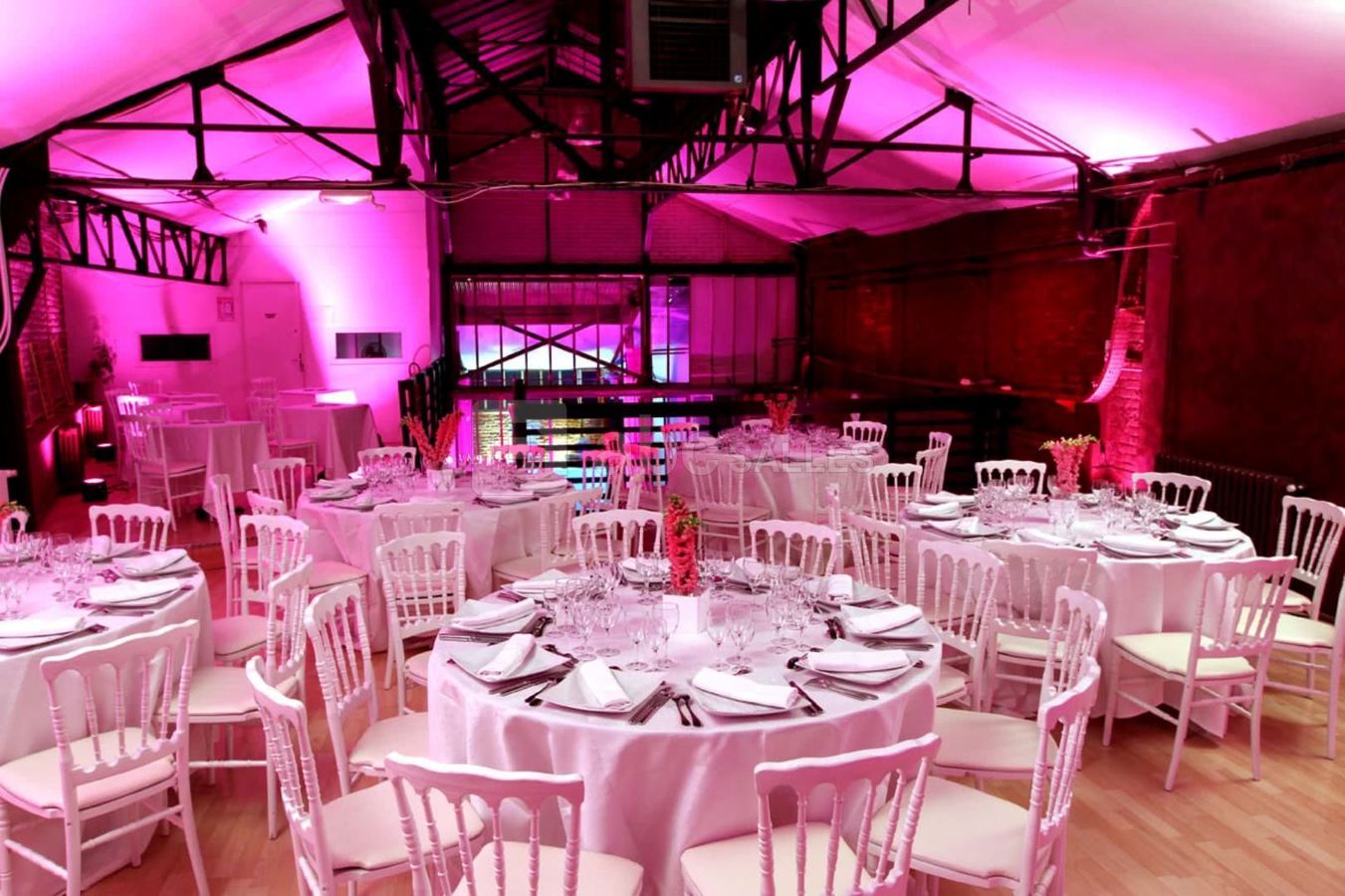 Salle verrière en réception soirée