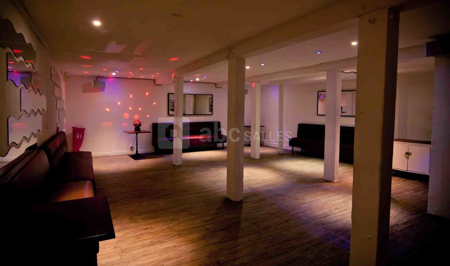 Salle ambiance discothèque