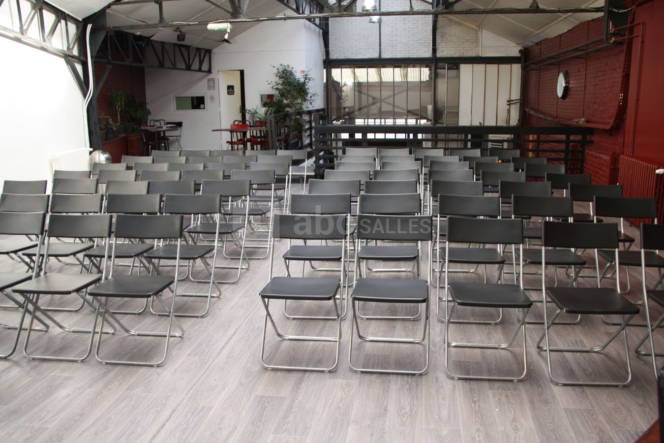 Salle verrière en mode conférence