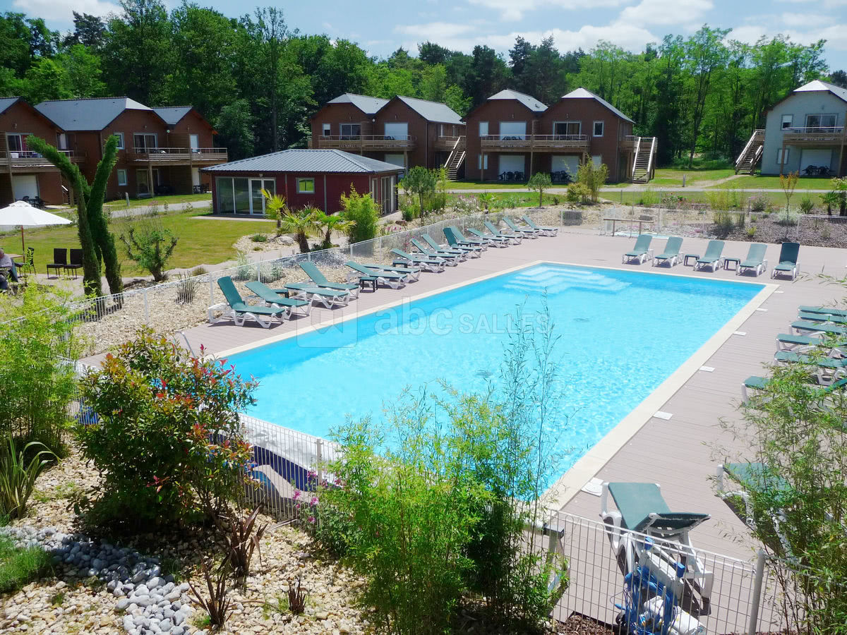 La piscine relais du plessis