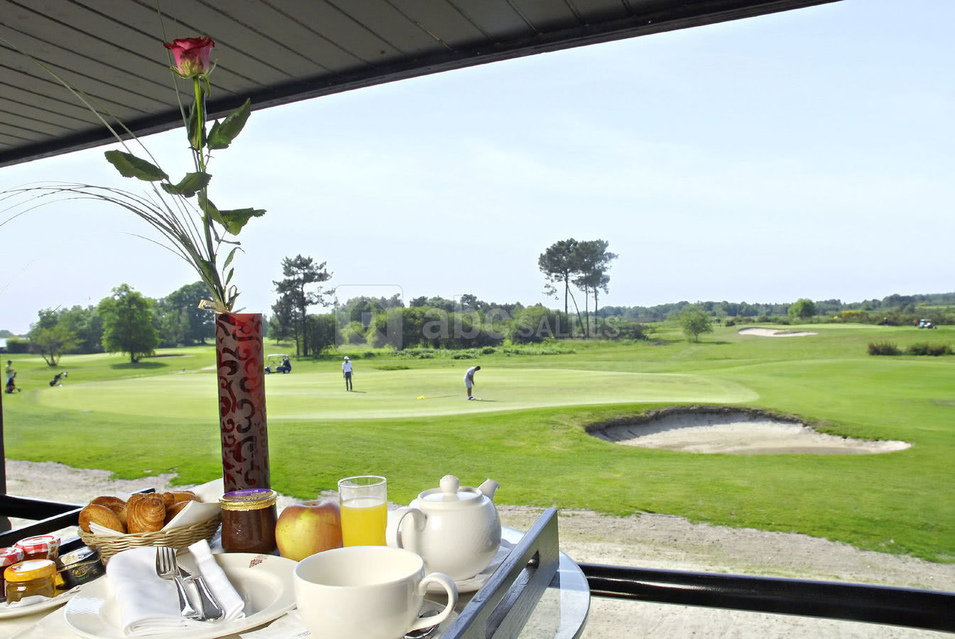 Petit déjeuner face au green