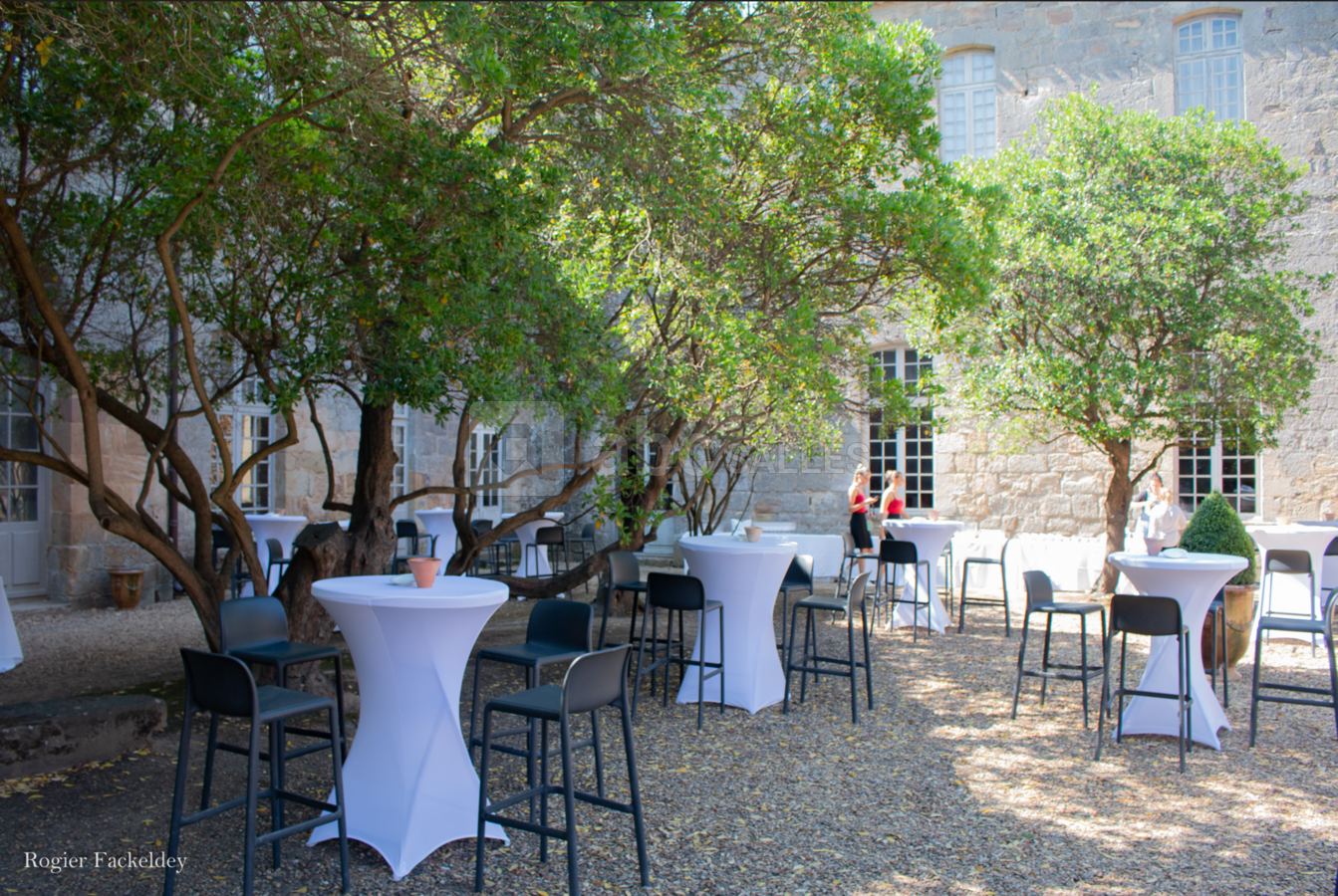 La Cour Louis XIV, pour un cocktail ombragé