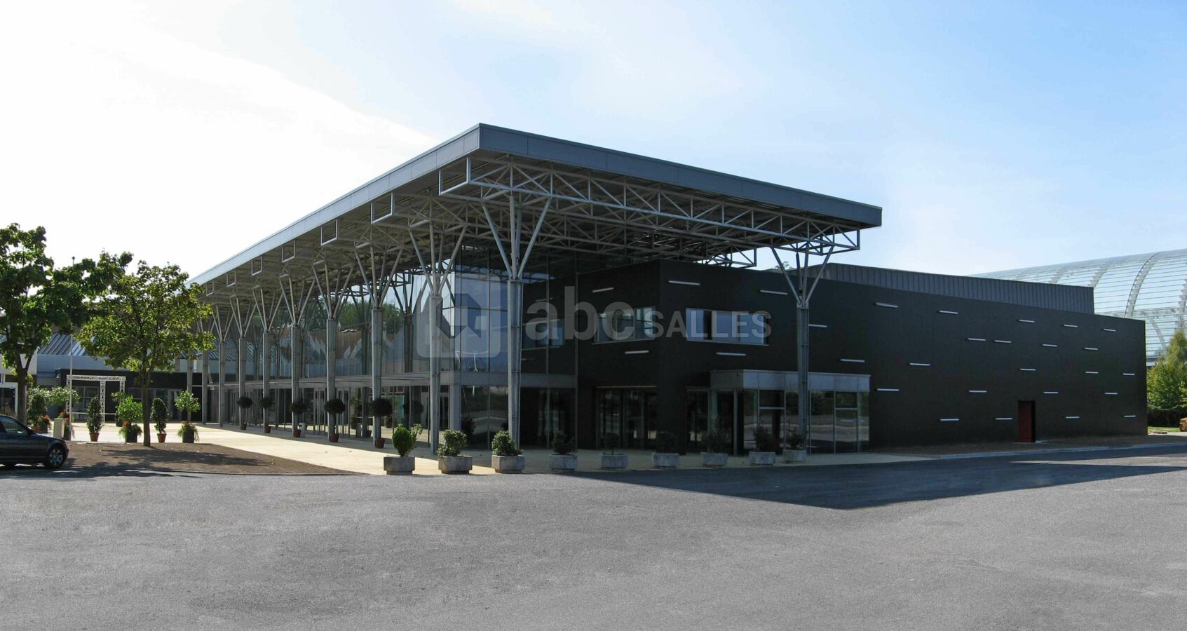 Mégacité, centre d'exposition et de congrès