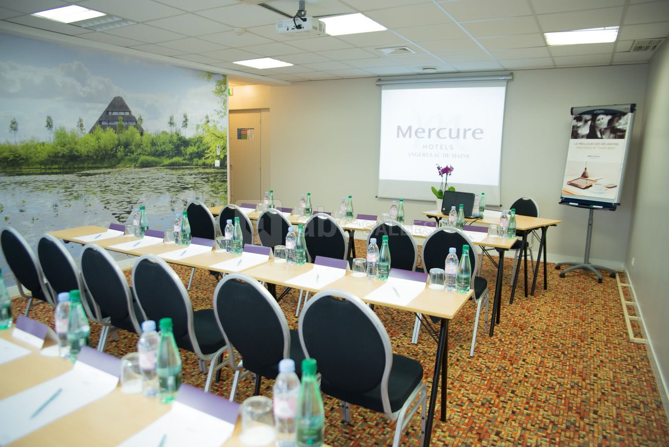 Salon de 60 m² en Classe