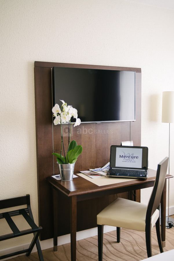 Coin Bureau et Télévision