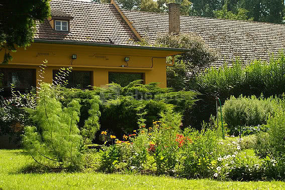 Potager et grande salle