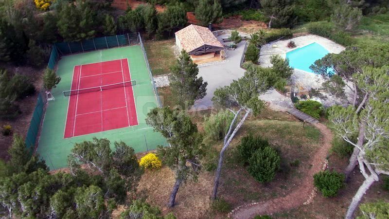 Tennis