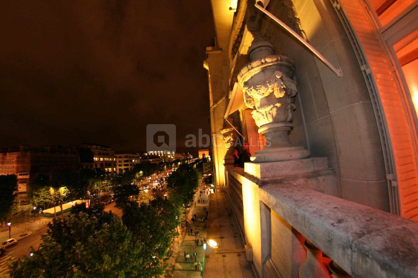 Vue paris deux balcons plain pied