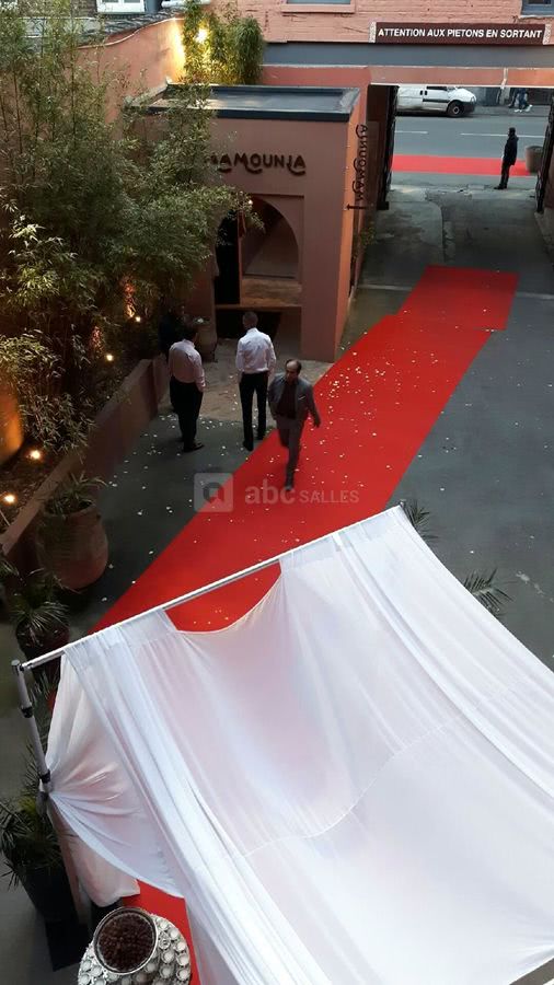 L'entrée de la salle un jour de Mariage