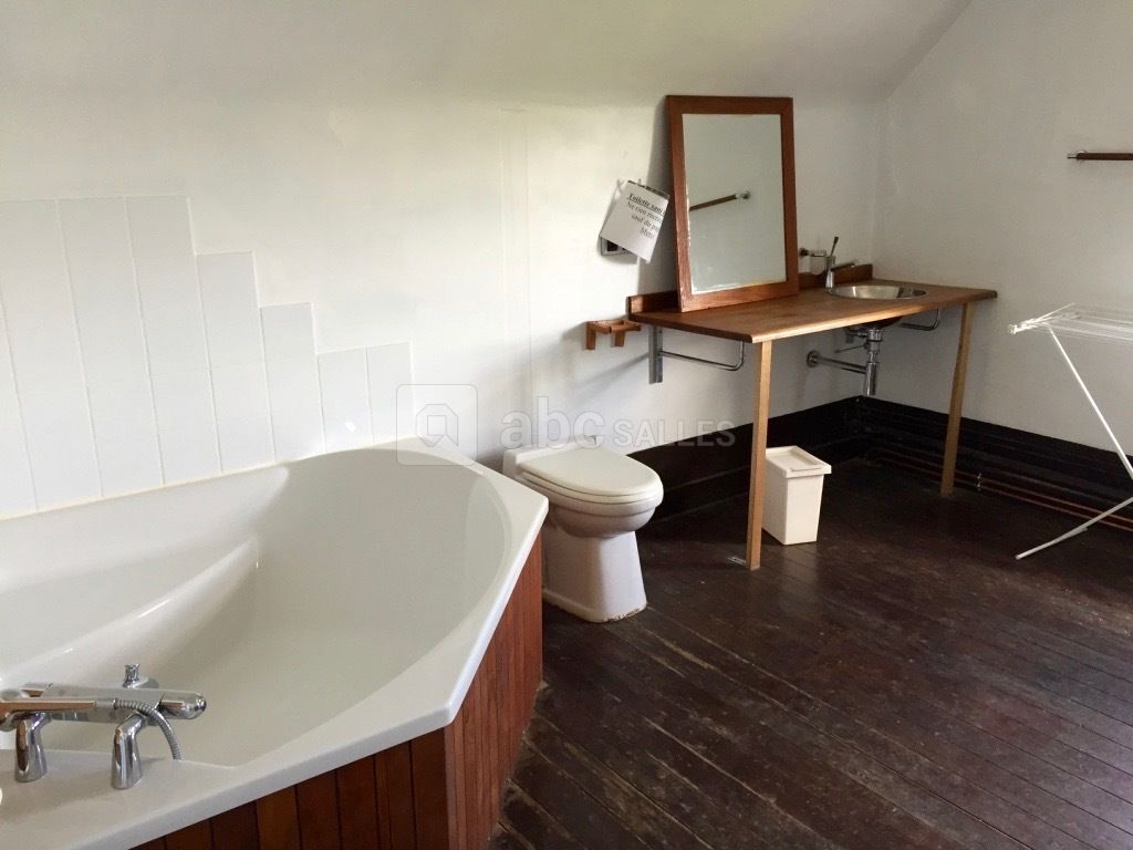 La grande salle de bain