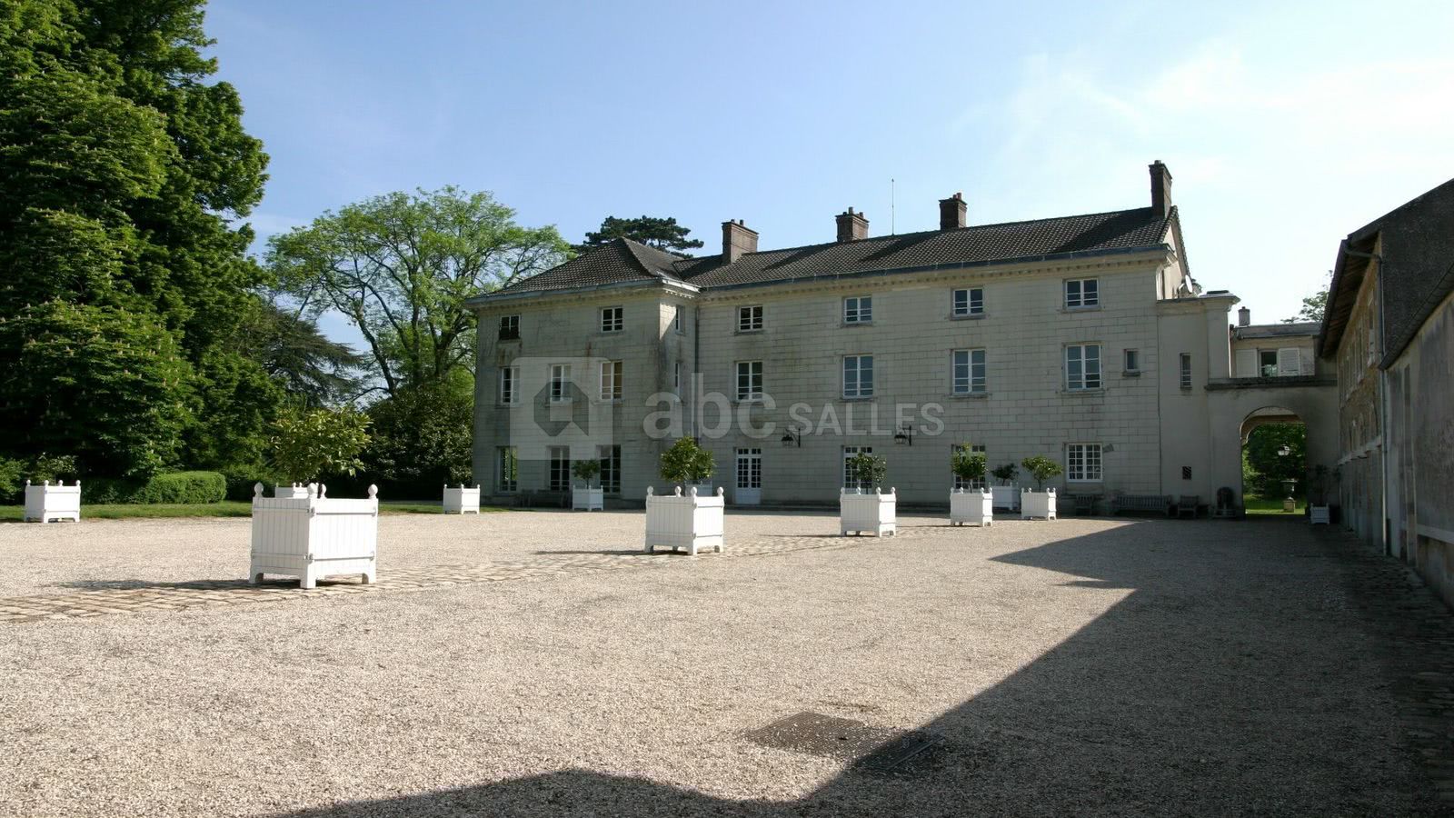 Cour d'honneur du manoir