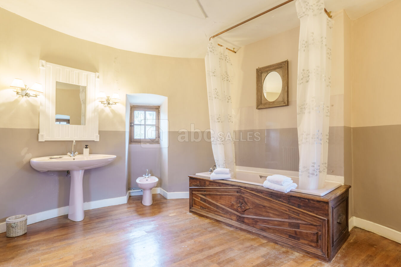 Salle de bain tour