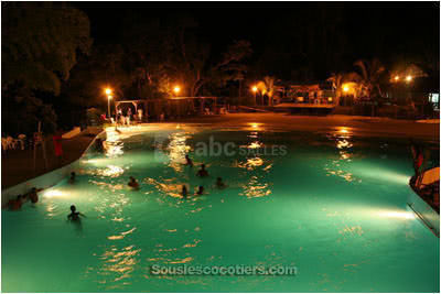 Soirée vip glamour avec piscine