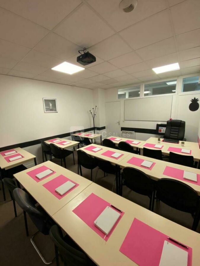 SALLE FUSCHIA