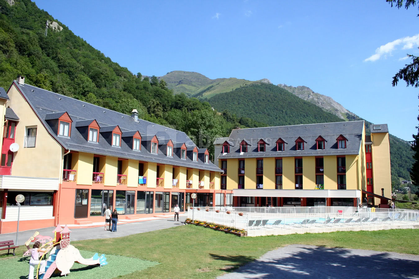 Les marronniers, domaine de pyrène