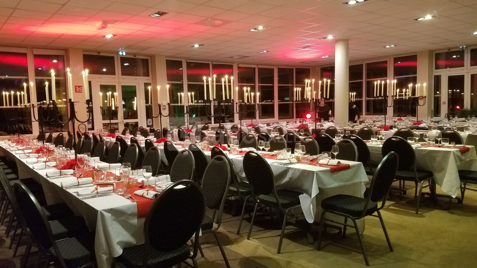 MISE EN PLACE SOIREE D ENTREPRISE