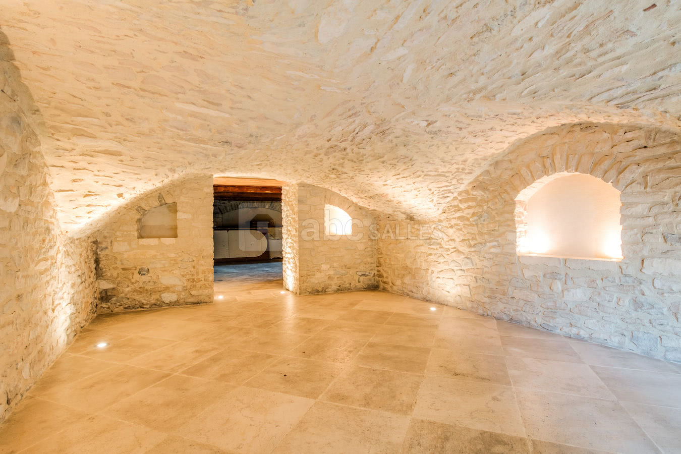 Cave Voûtée