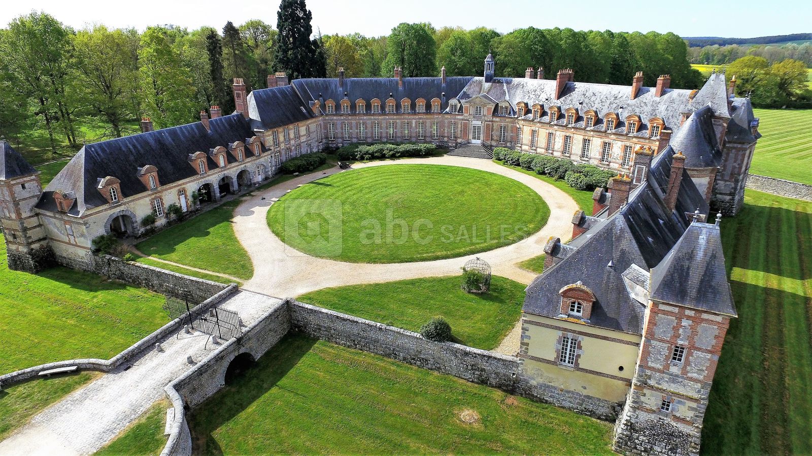 Château et Relais de Neuville