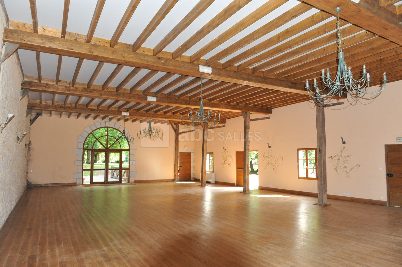 Salle de réception - la grange des dîmes