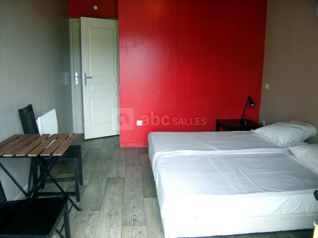 Chambre duplex meublé
