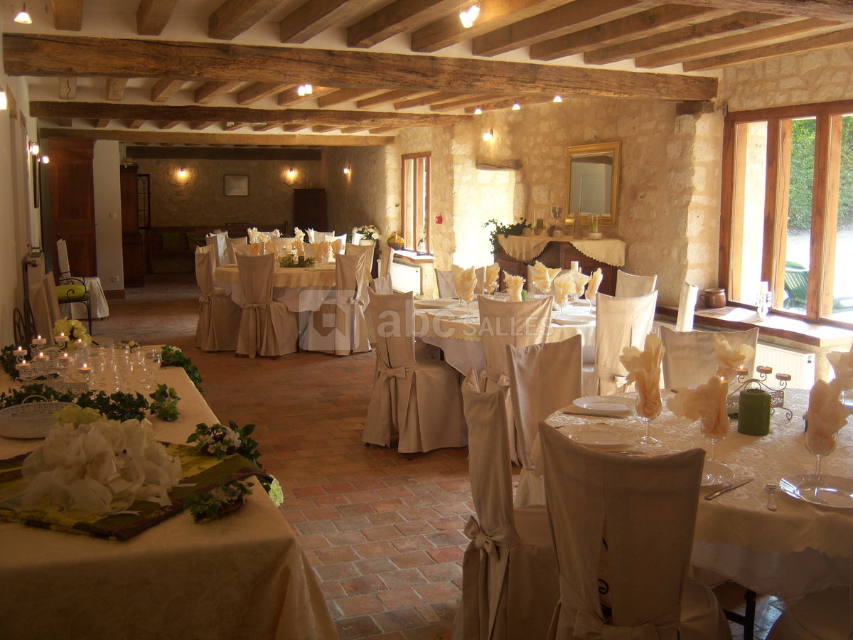 Salle la grange à fouées