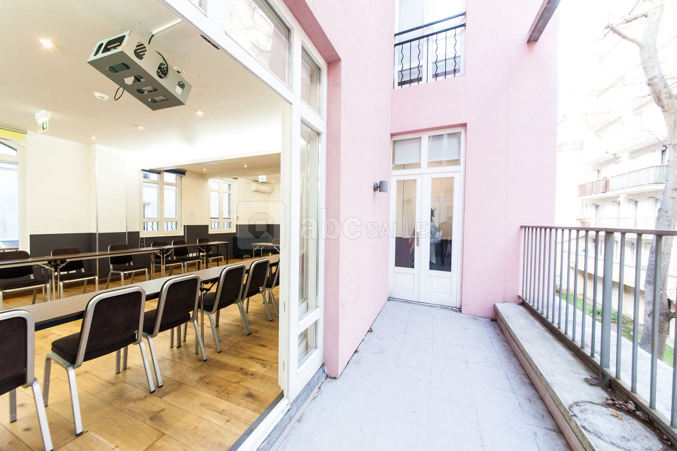 Salle 11 et 12 Accès Terrasse