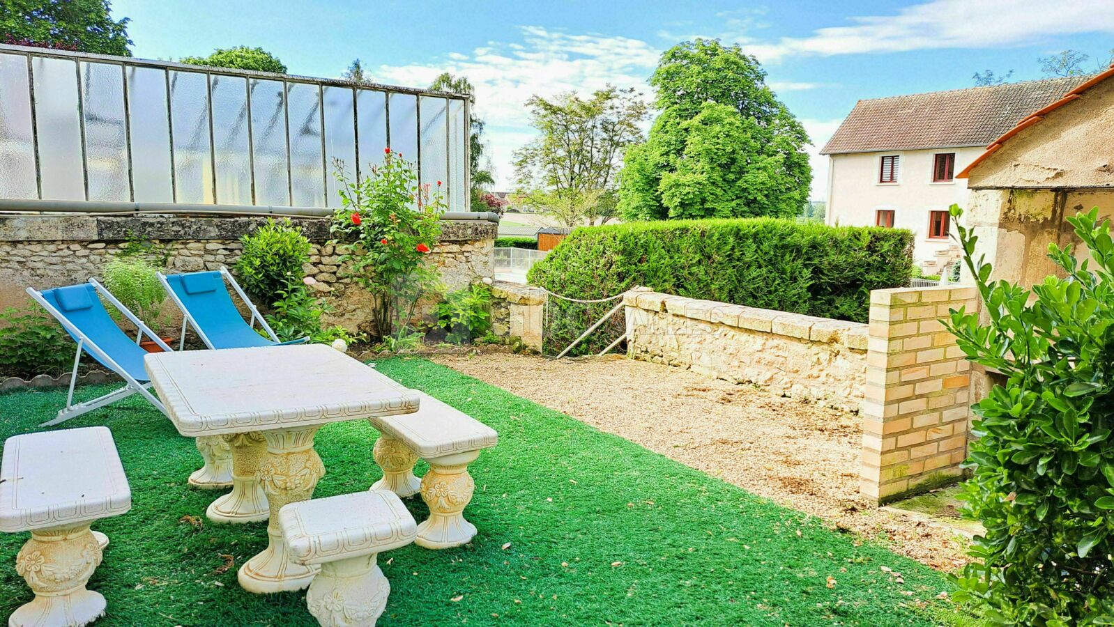 Terrasse gîte