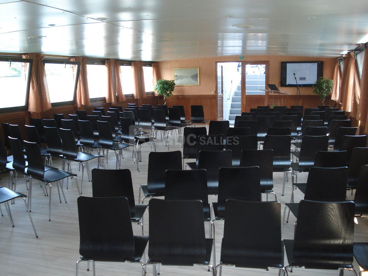 Salon inférieur - théâtre