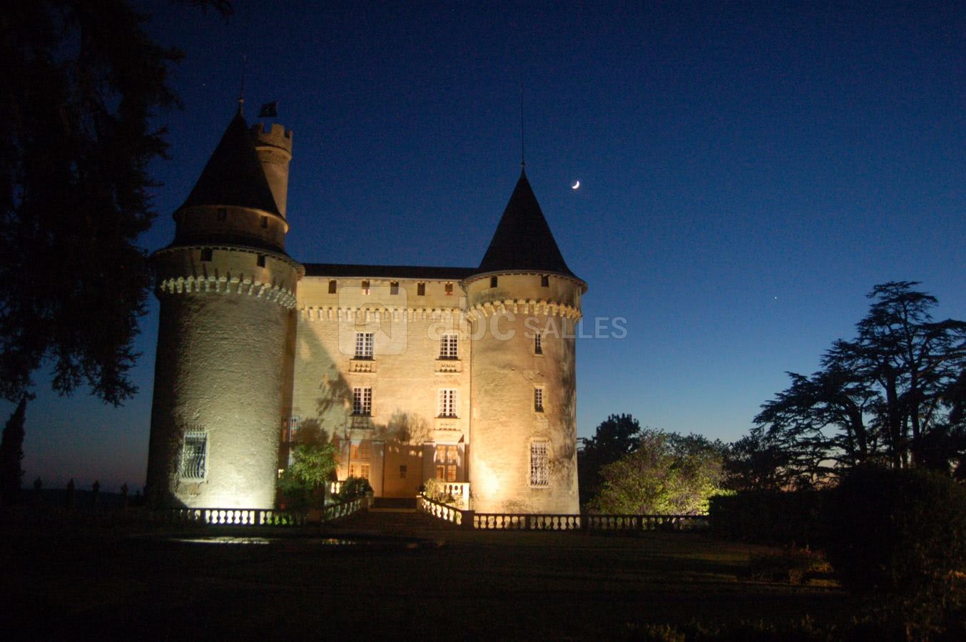 Château de mercuès, vue de nuit