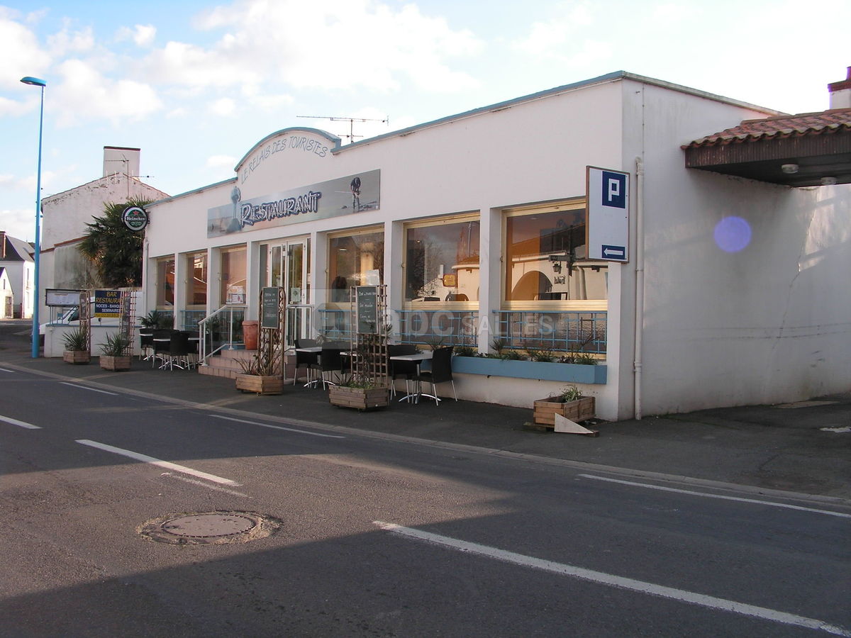 Le relais côté restaurant