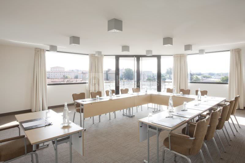 Holiday Inn Express Toulouse Airport