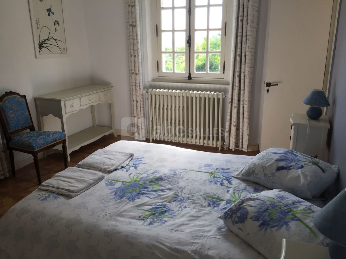 Une chambre dans le gîte