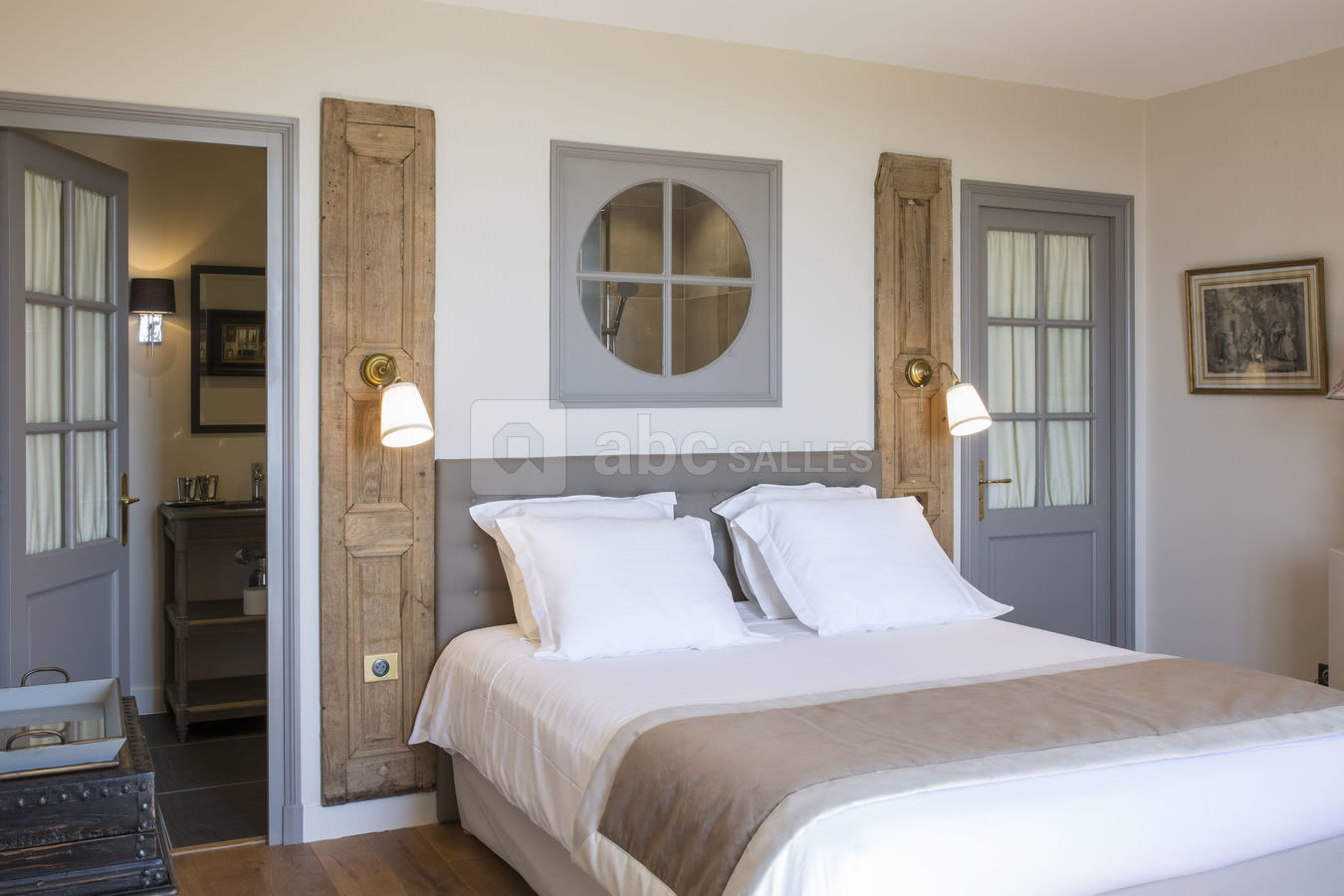 Douze chambre doubles avec salles de bains...