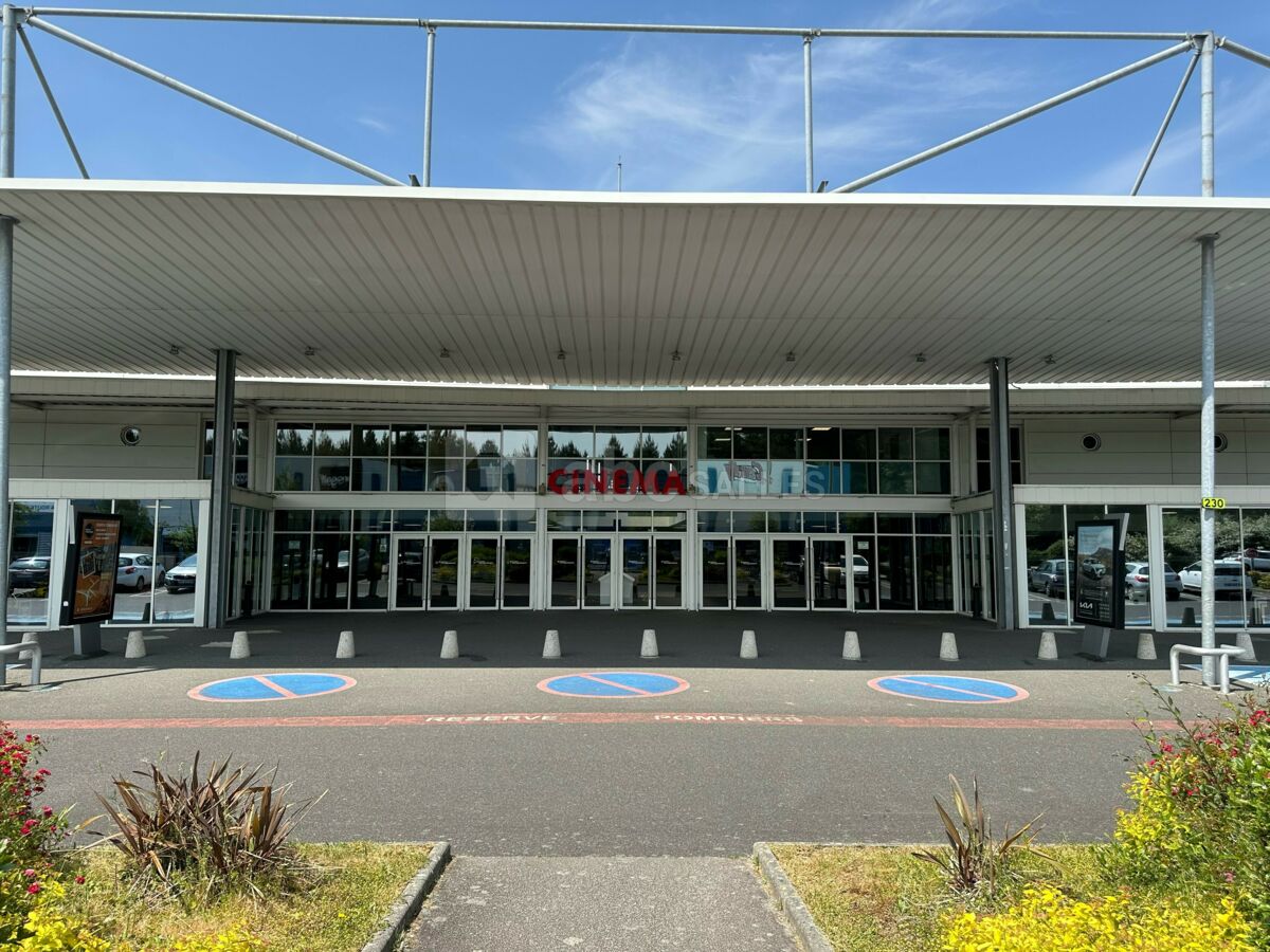 Cinéma façade