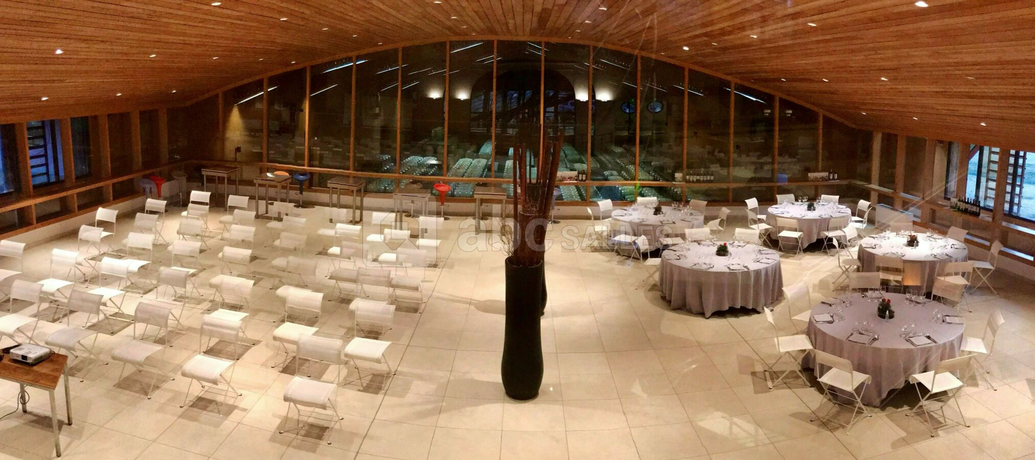 Salle réception & déjeuner