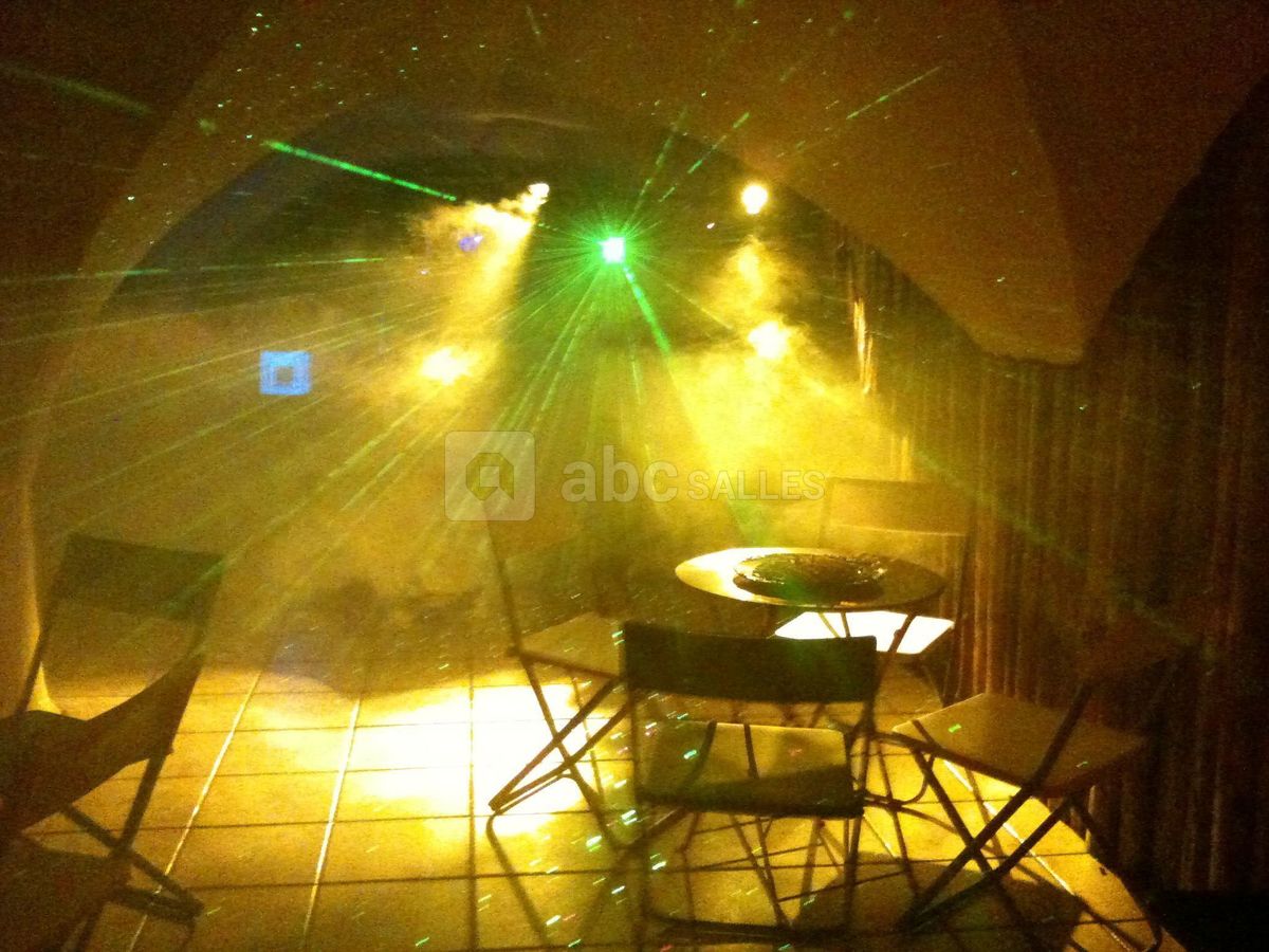 Eclairage salle air de fete