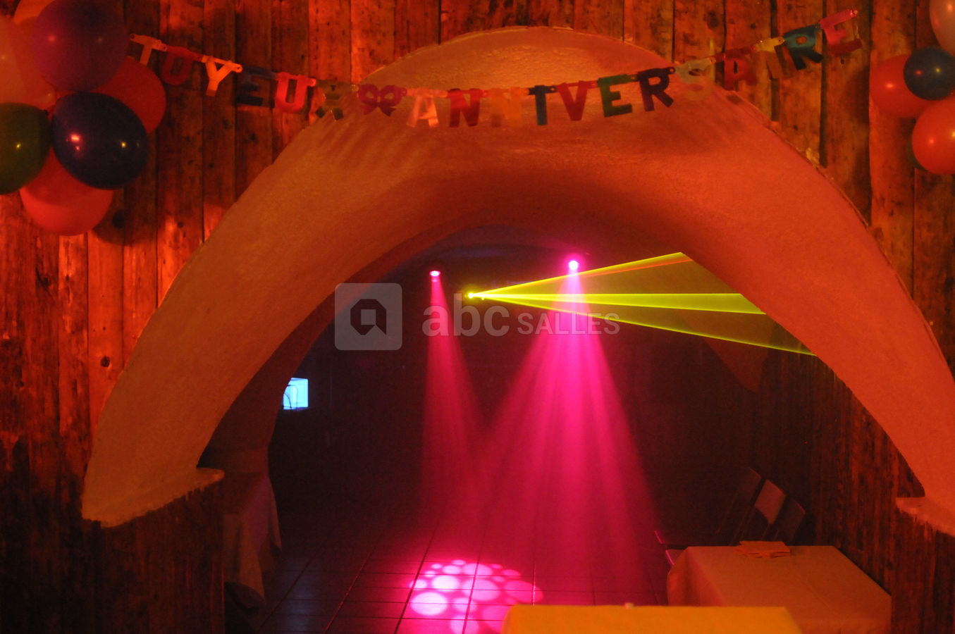 Eclairage salle air de fete