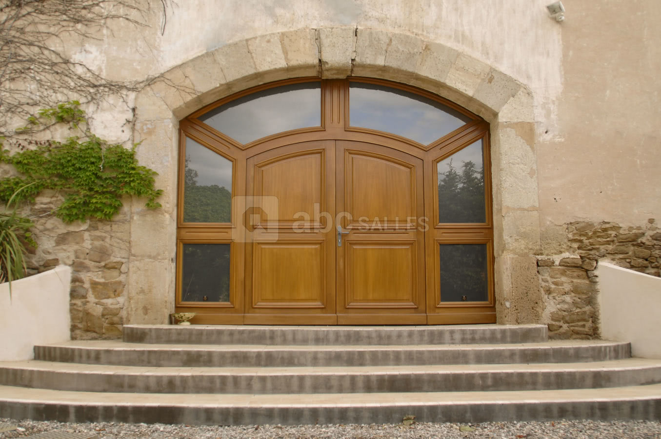 Entrée salon ancien chai