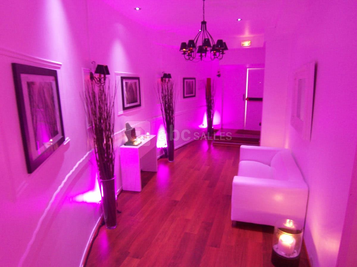 Entrée éclairage lead rose