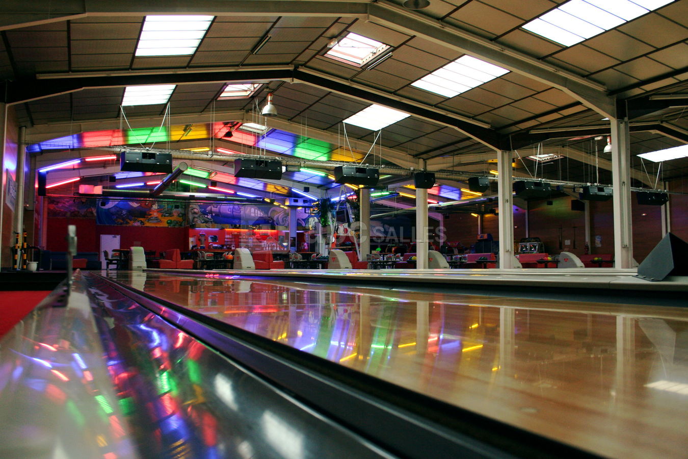 Pistes de bowling à l'étage