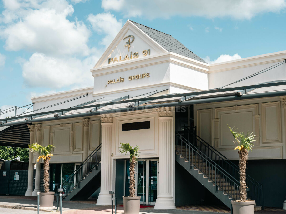 Devanture palais 91