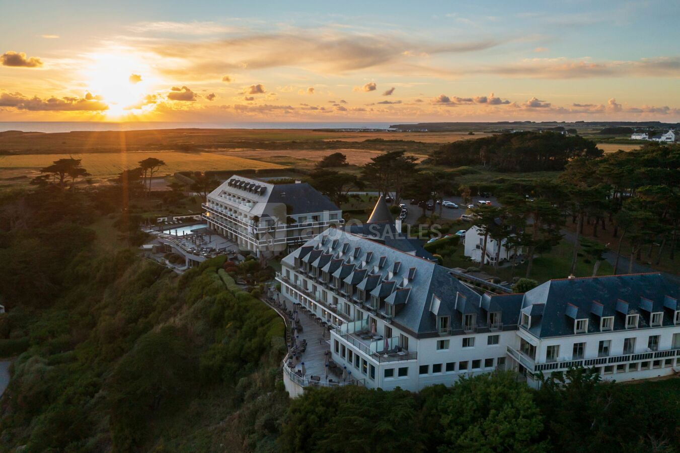 Hôtel Restaurant Le Castel Clara