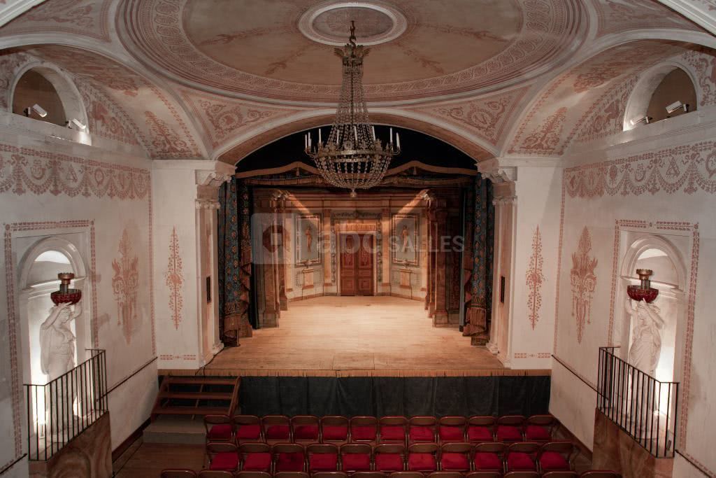 Le Théâtre